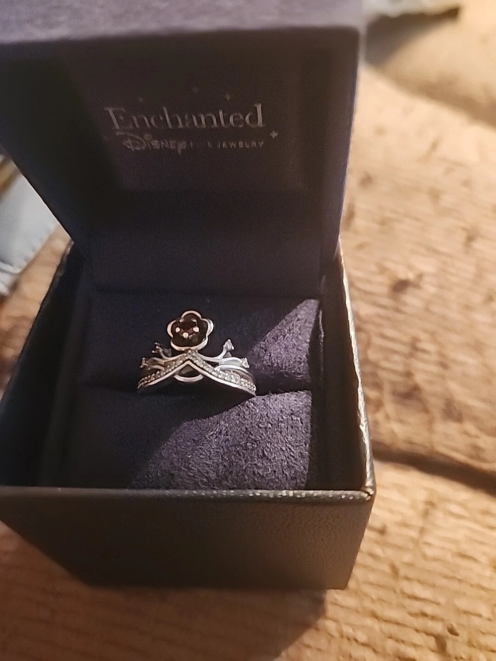 Disney enchanted Mulan tiara ring.    Size 7